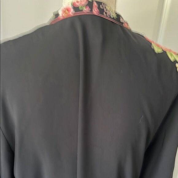 Oscar de la Renta Black and Pink Floral Robe With Belt /Pockets SZ S/M - Picture 7 of 11